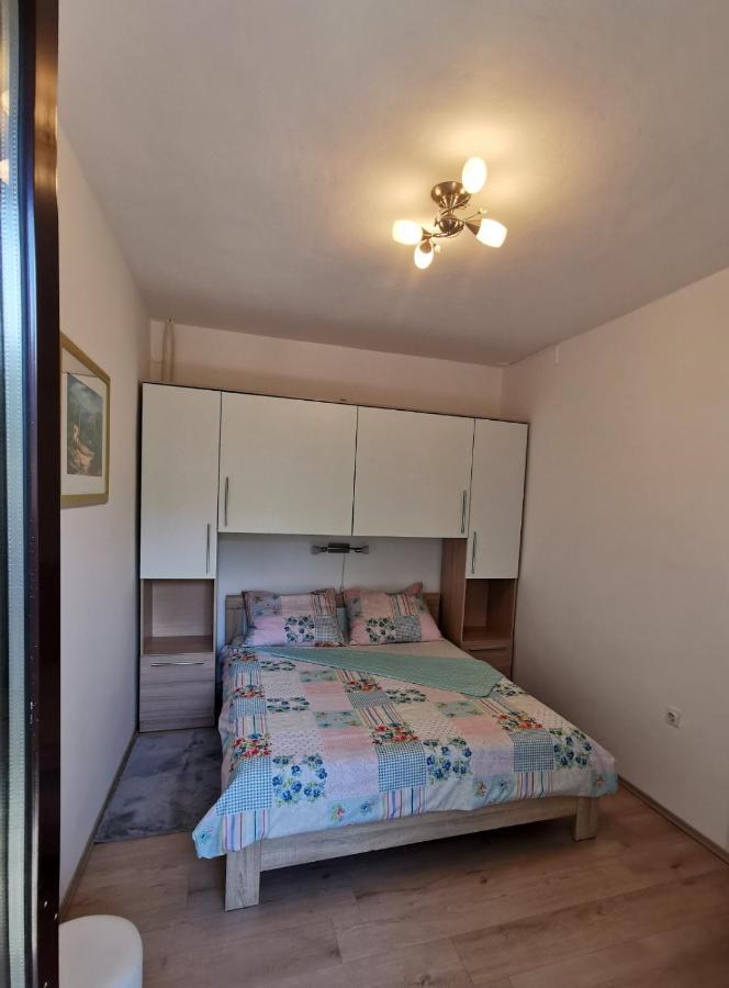 Apartman Lana Medulin Bagian luar foto