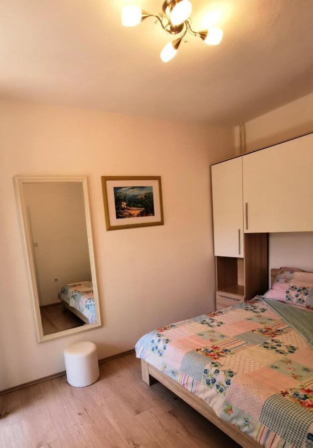 Apartman Lana Medulin Bagian luar foto