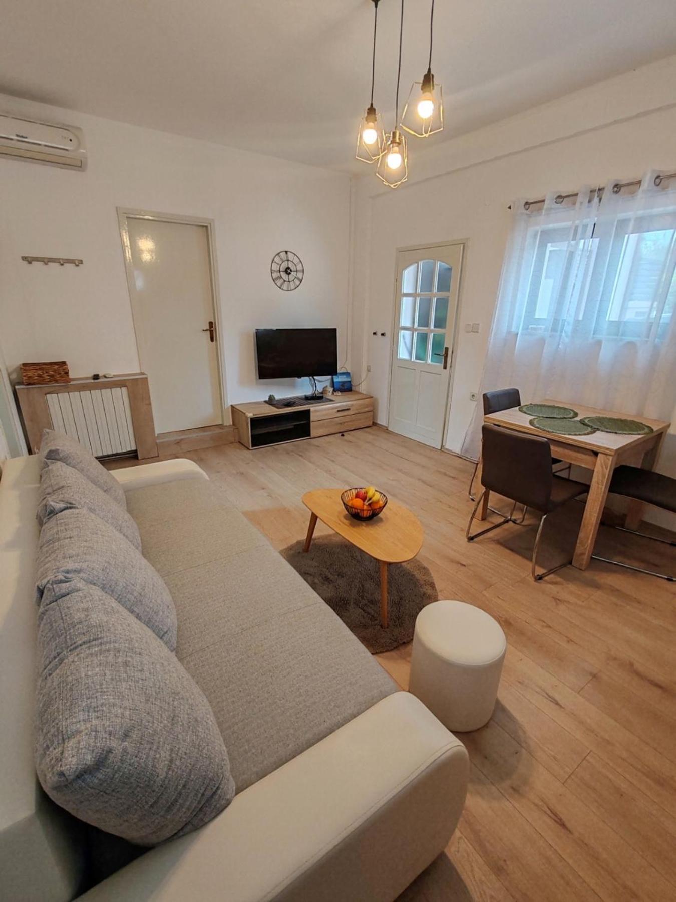 Apartman Lana Medulin Bagian luar foto