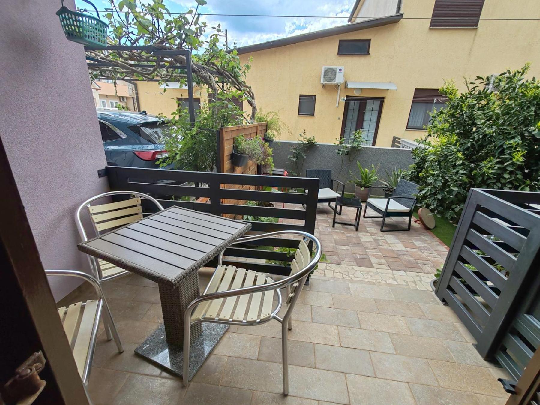 Apartman Lana Medulin Bagian luar foto